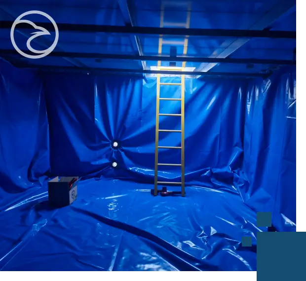 containment liners with corrosion resistance